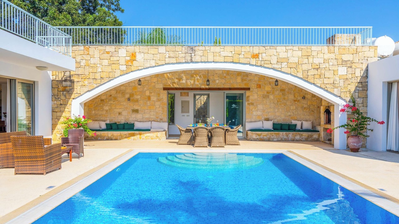 Photo of Outdoor in Giolou