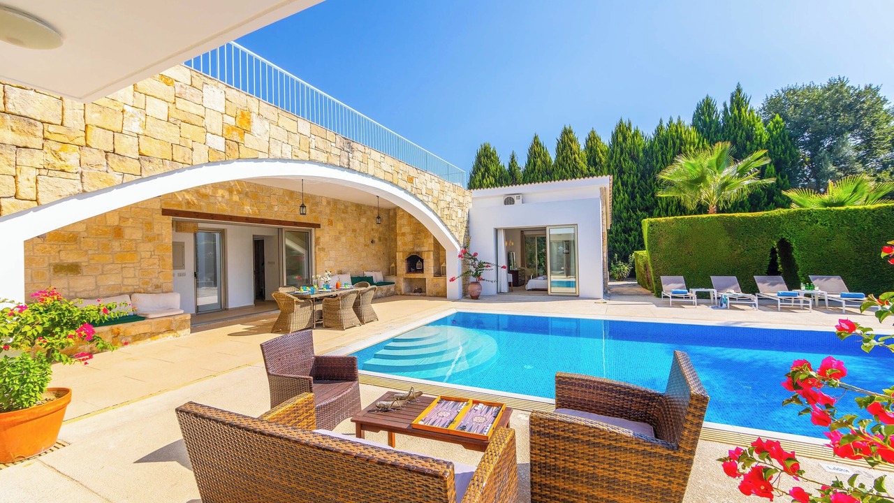Photo of Outdoor in Giolou