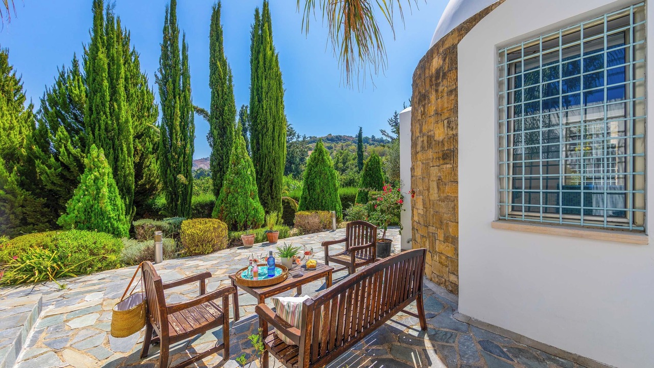 Photo of Outdoor in Giolou