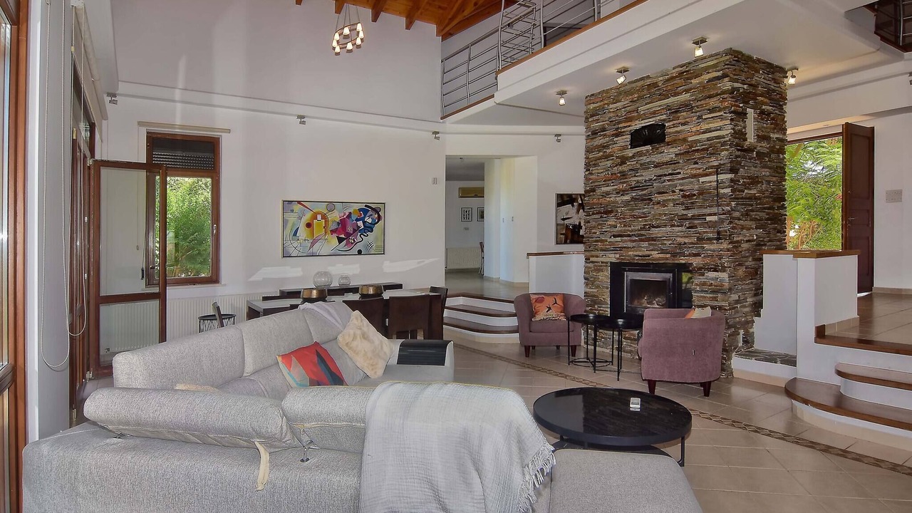 Photo of Livingroom in Polis