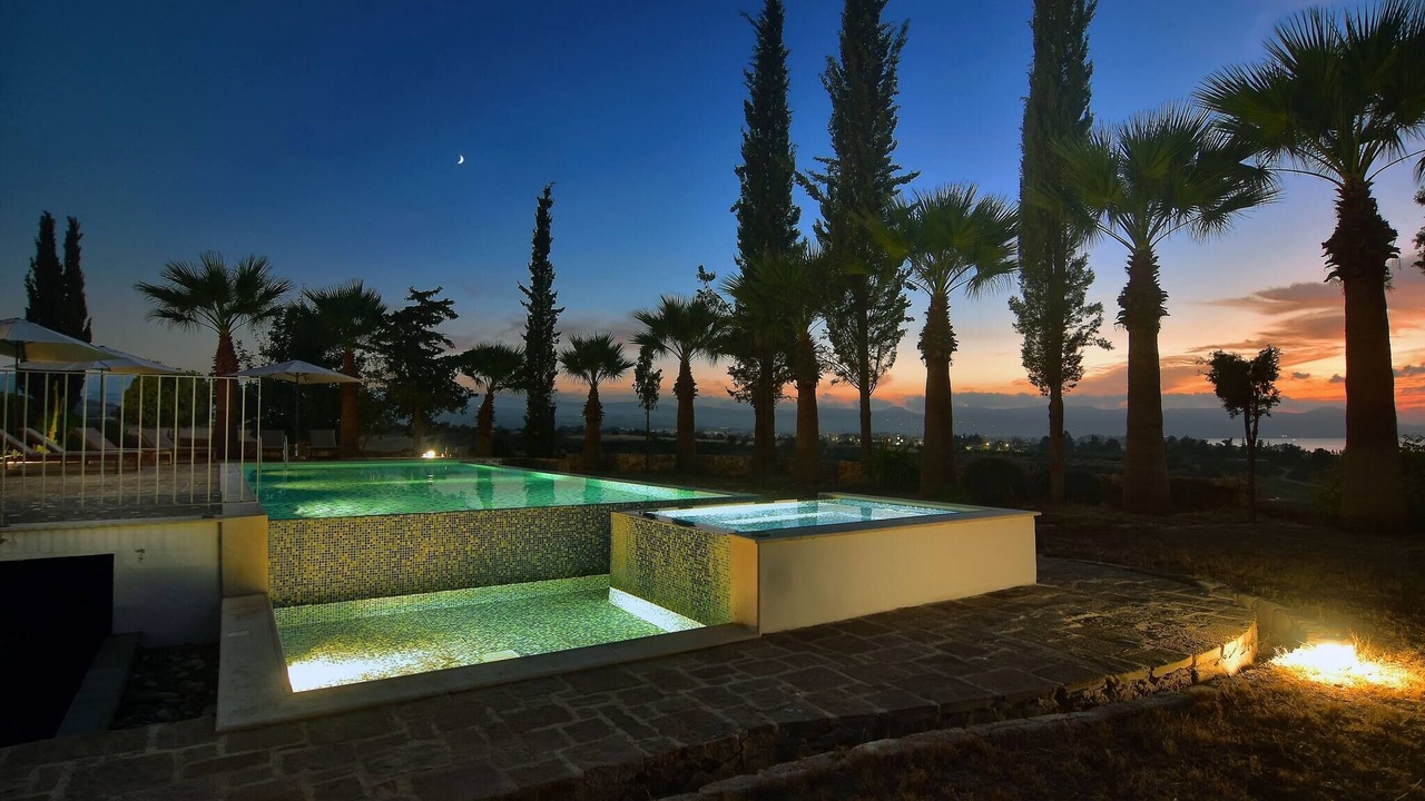 Photo of Outdoor in Polis