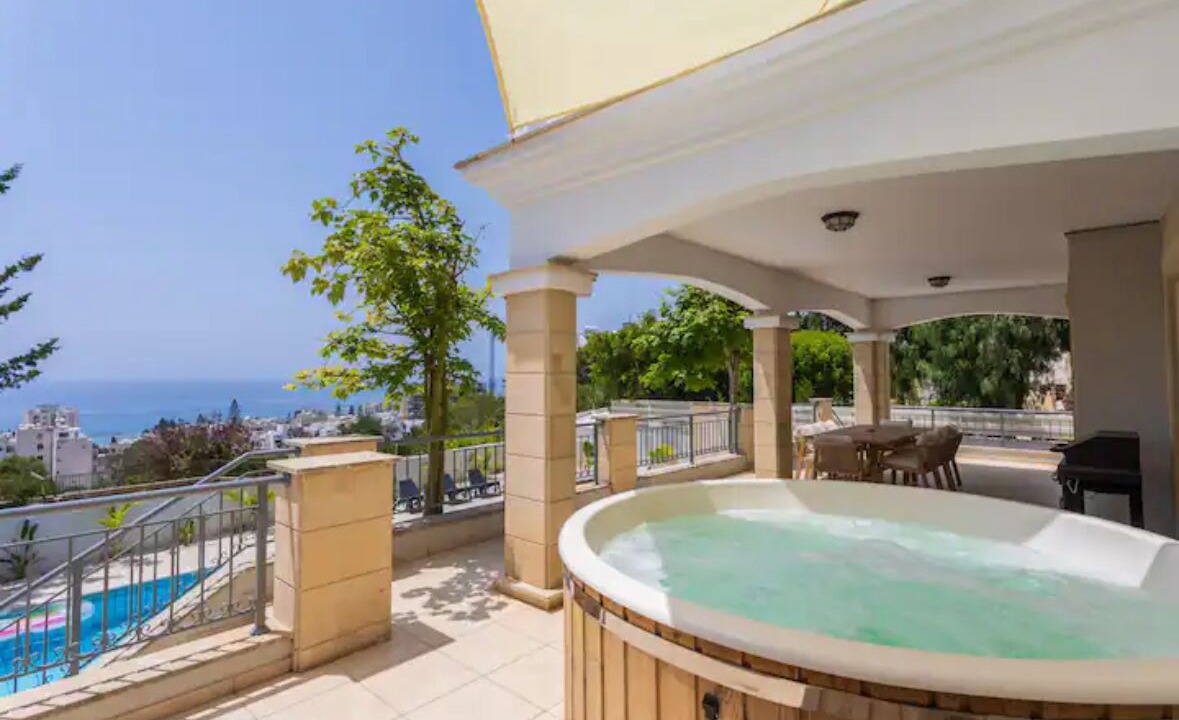 Photo of Outdoor in Agios Tychon