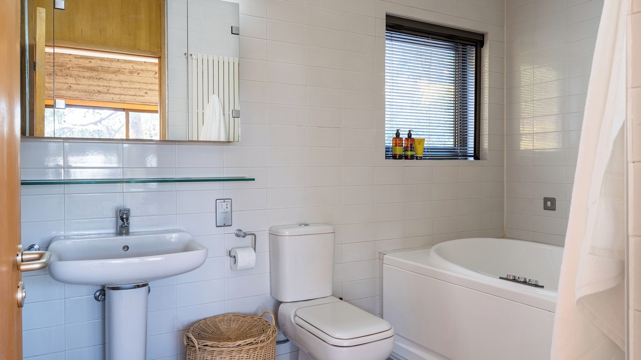 Photo of Bathroom in Platres