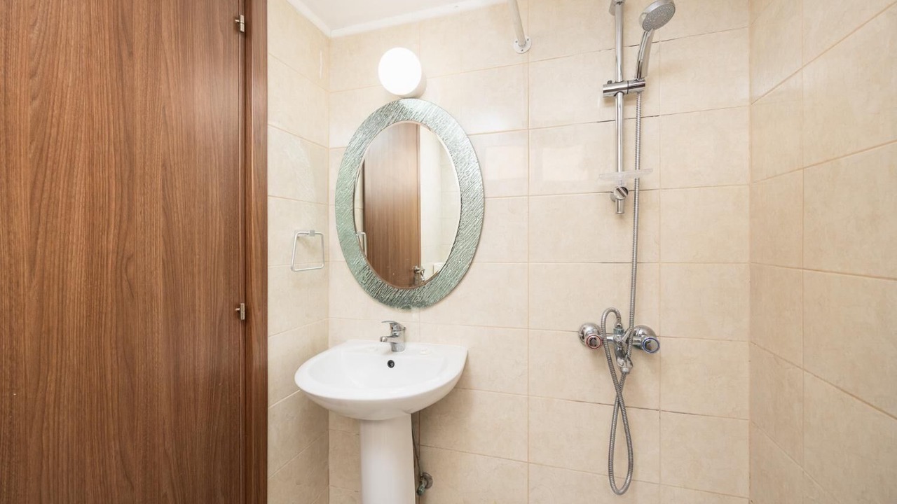 Photo of Bathroom in Latsi