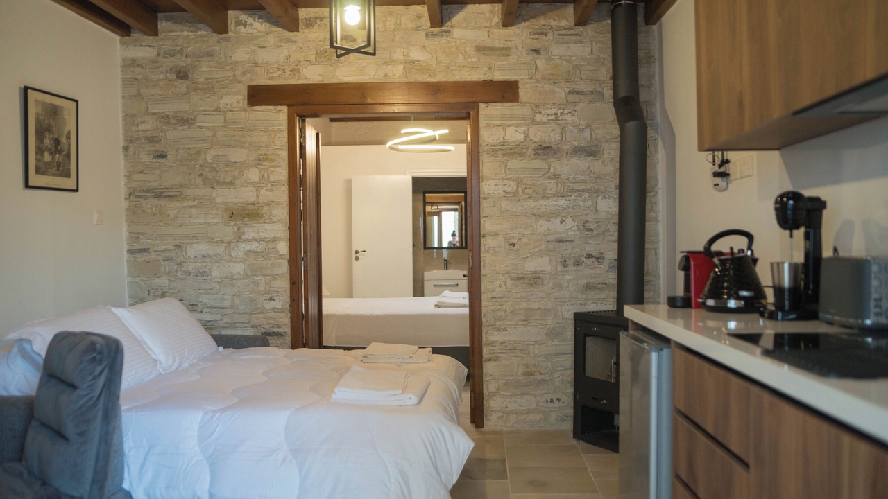 Photo of Bedroom in Kato Drys