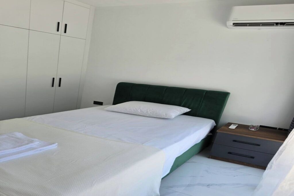 Photo of Bedroom in Karavas