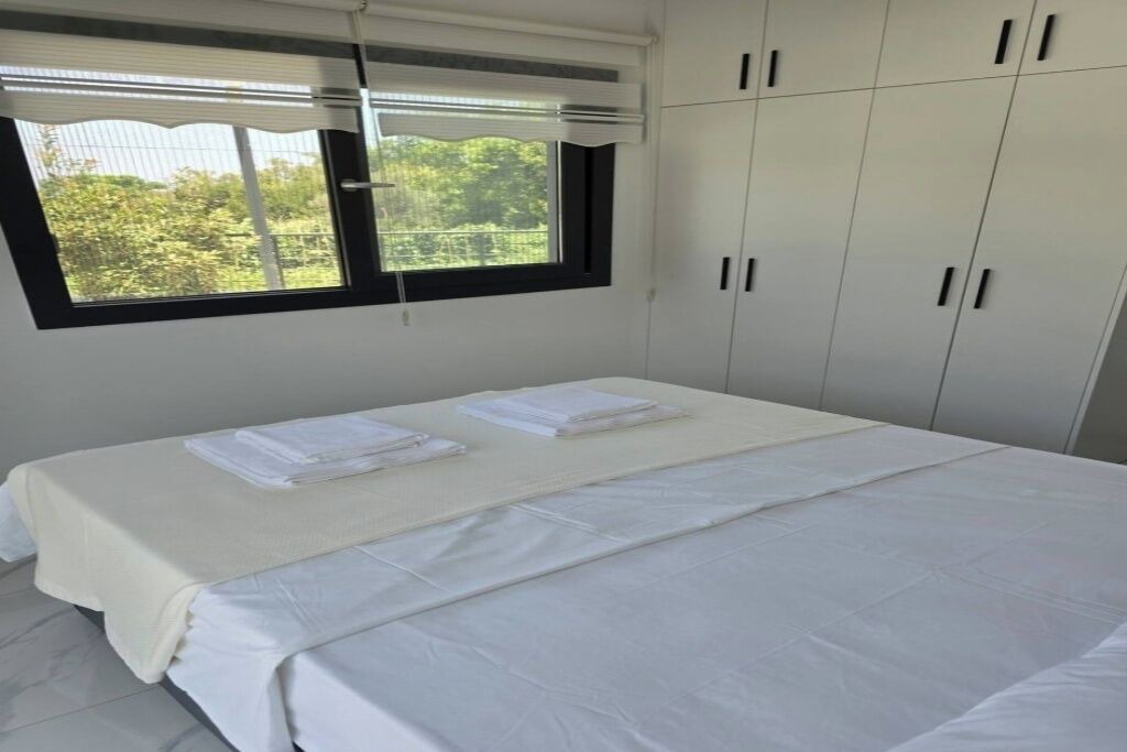 Photo of Bedroom in Karavas
