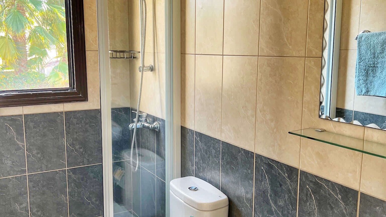Photo of Bathroom in Latsi