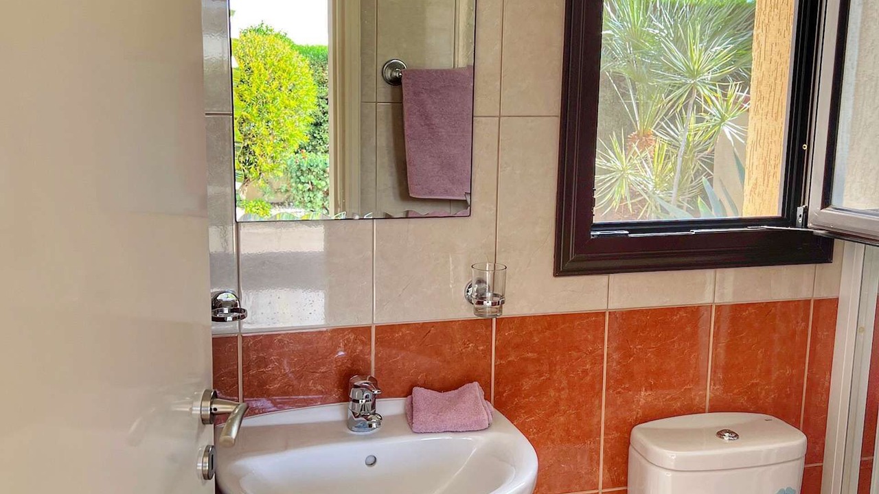 Photo of Bathroom in Latsi