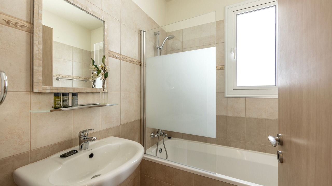 Photo of Bathroom in Pernera