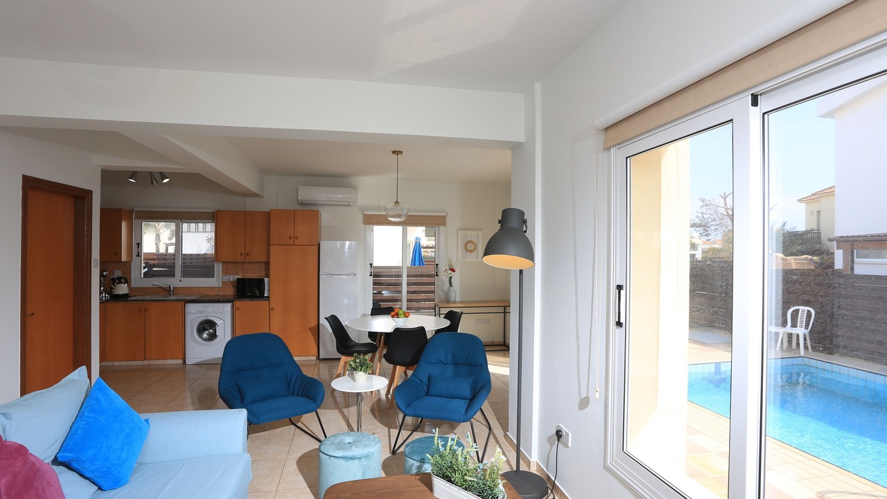 Photo of Livingroom in Ayia Thekla