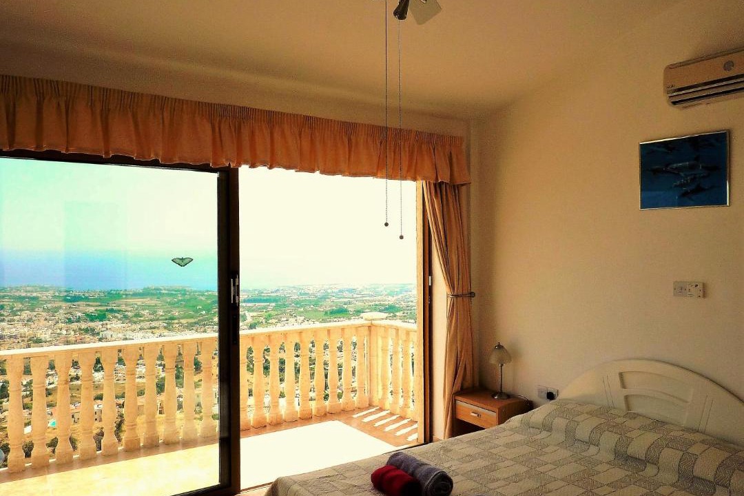 Photo of Bedroom in Peyia Town