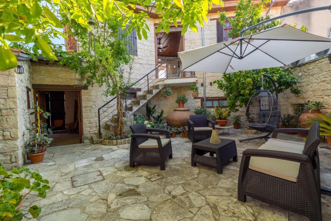 Photo of Patio Balcony in Arsos