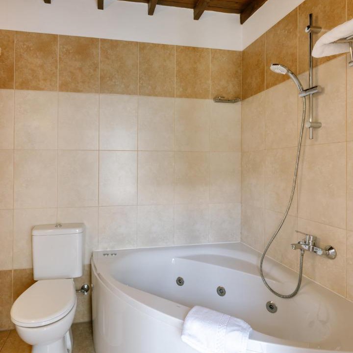 Photo of Bathroom in Kakopetria