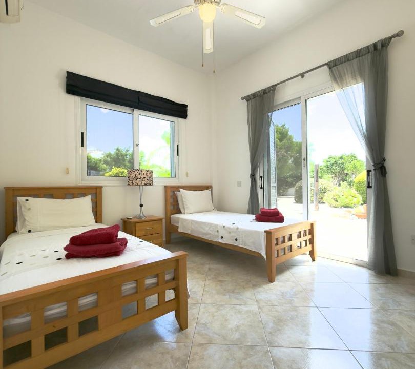 Photo of Bedroom in Peyia Town