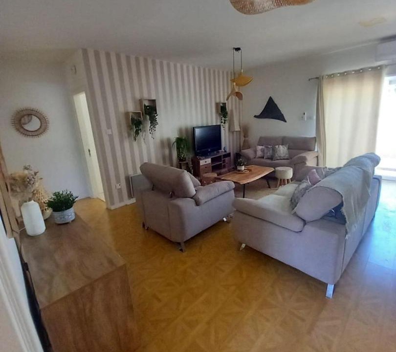 Photo of Livingroom in Emba