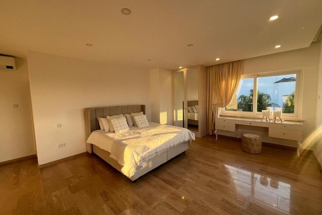 Photo of Bedroom in Vasa Koilaniou