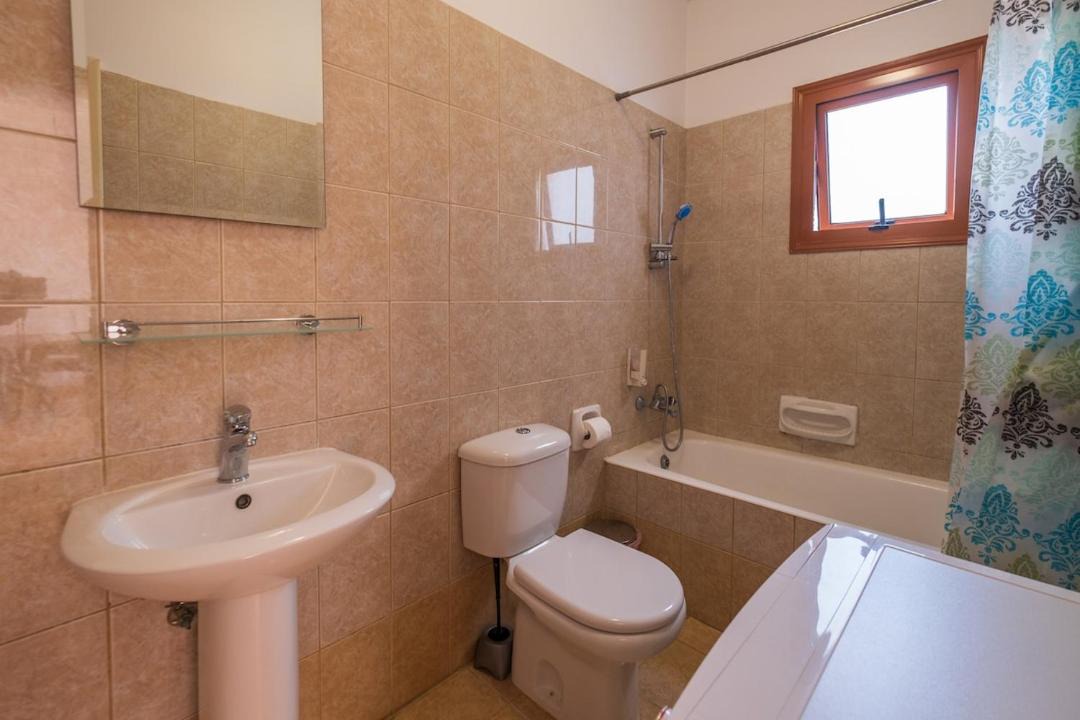 Photo of Bathroom in Kissonerga