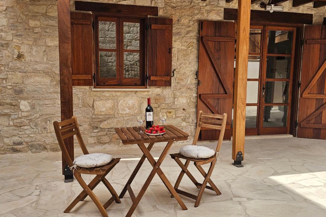 Photo of Patio Balcony in Tsada