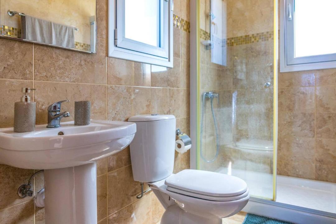Photo of Bathroom in Polis