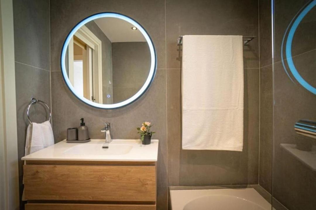 Photo of Bathroom in Neapolis