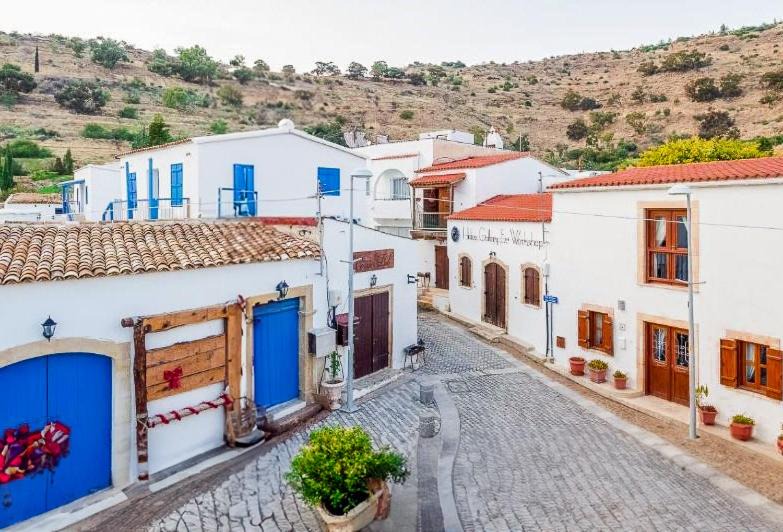 Photo of Buildings in Oroklini