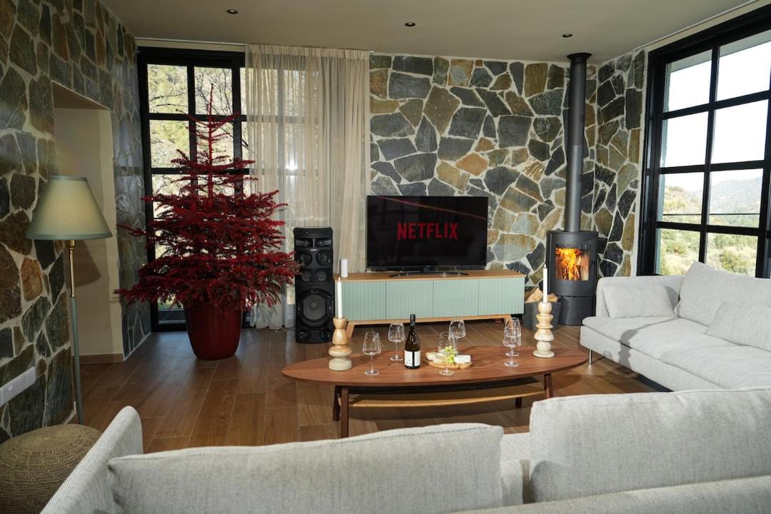 Photo of Livingroom in Kalopanayiotis