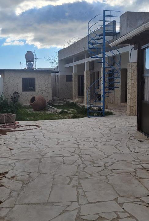 Photo of Buildings in Pano Arodhes