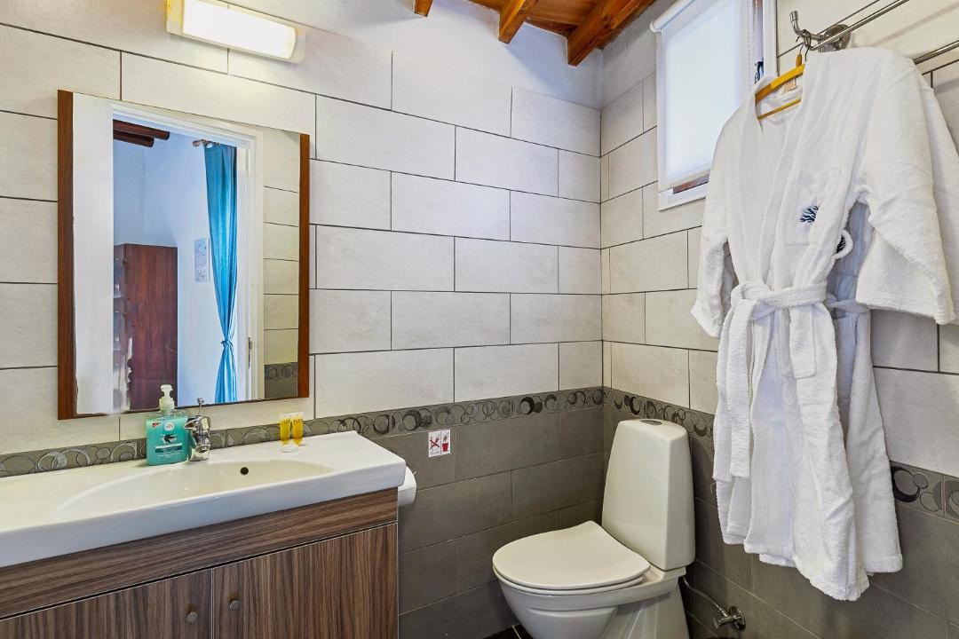 Photo of Bathroom in Kato Drys
