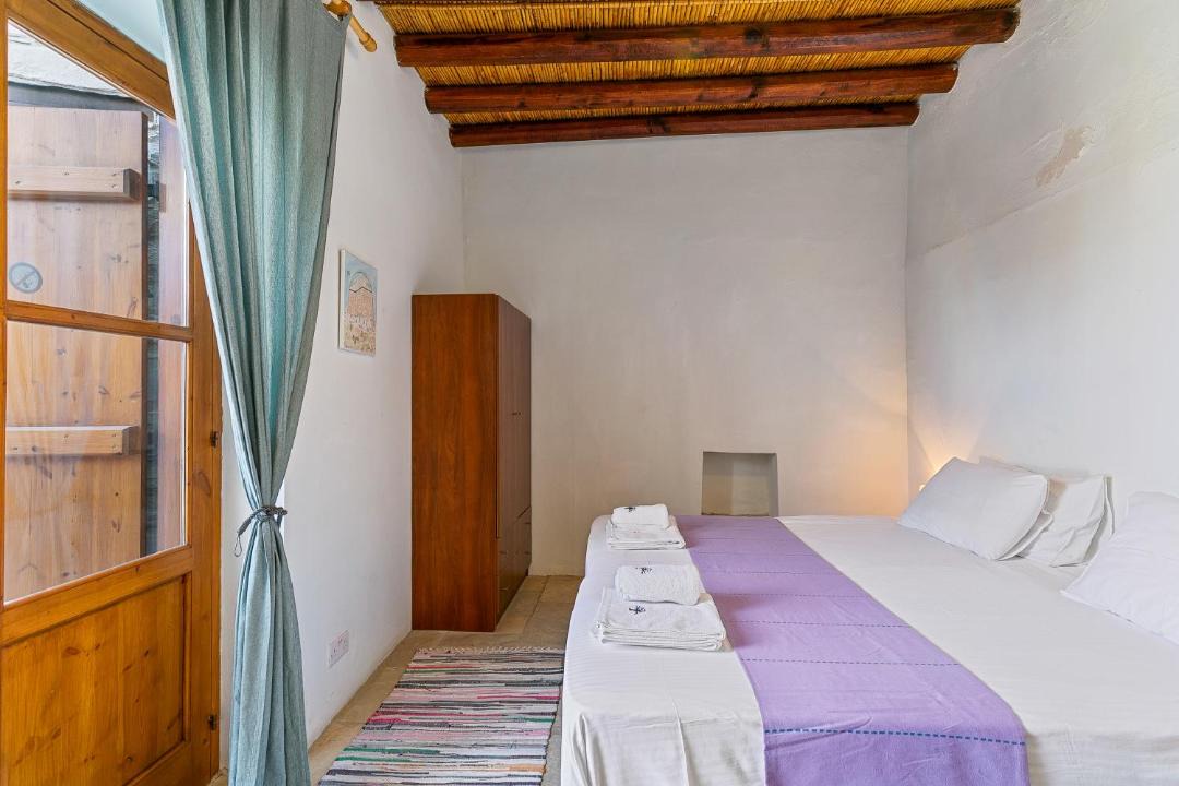 Photo of Bedroom in Kato Drys