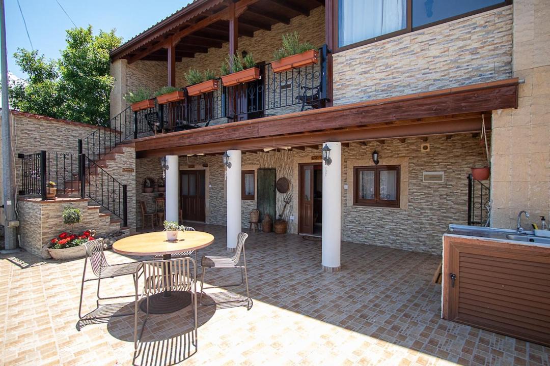 Photo of Patio Balcony in Vasa Koilaniou