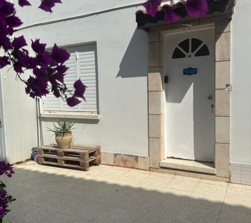 Photo of Others in Meneou