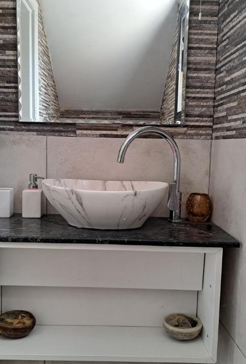 Photo of Bathroom in Emba