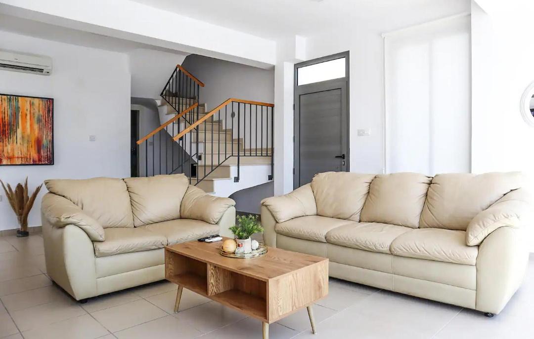 Photo of Livingroom in Miliou