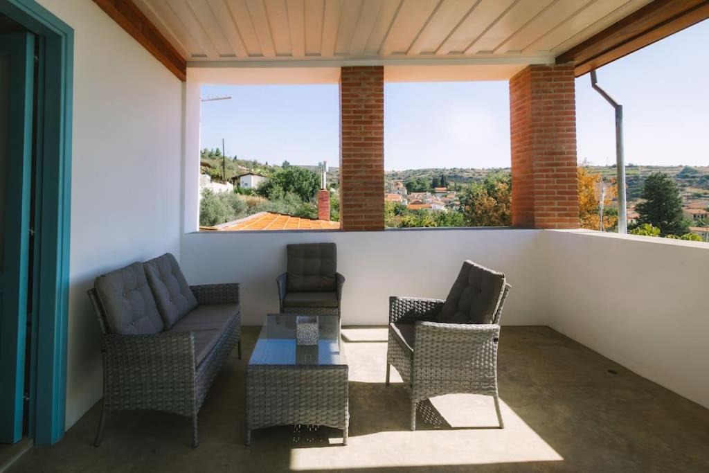 Photo of Patio Balcony in Vasa Koilaniou