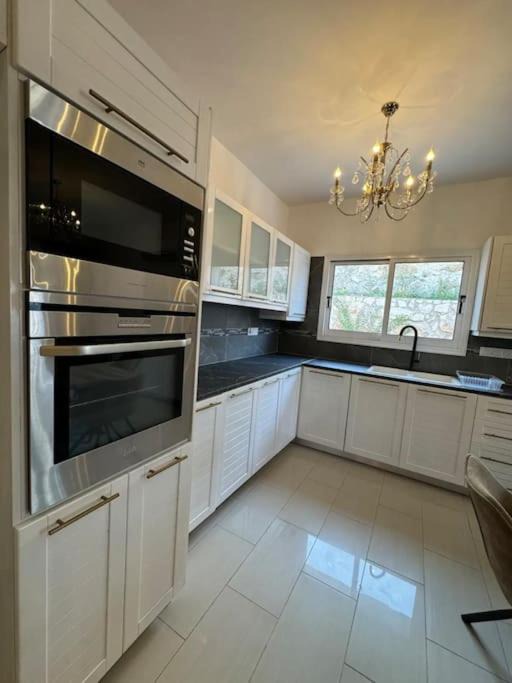 Photo of Kitchen in Pano Arodhes