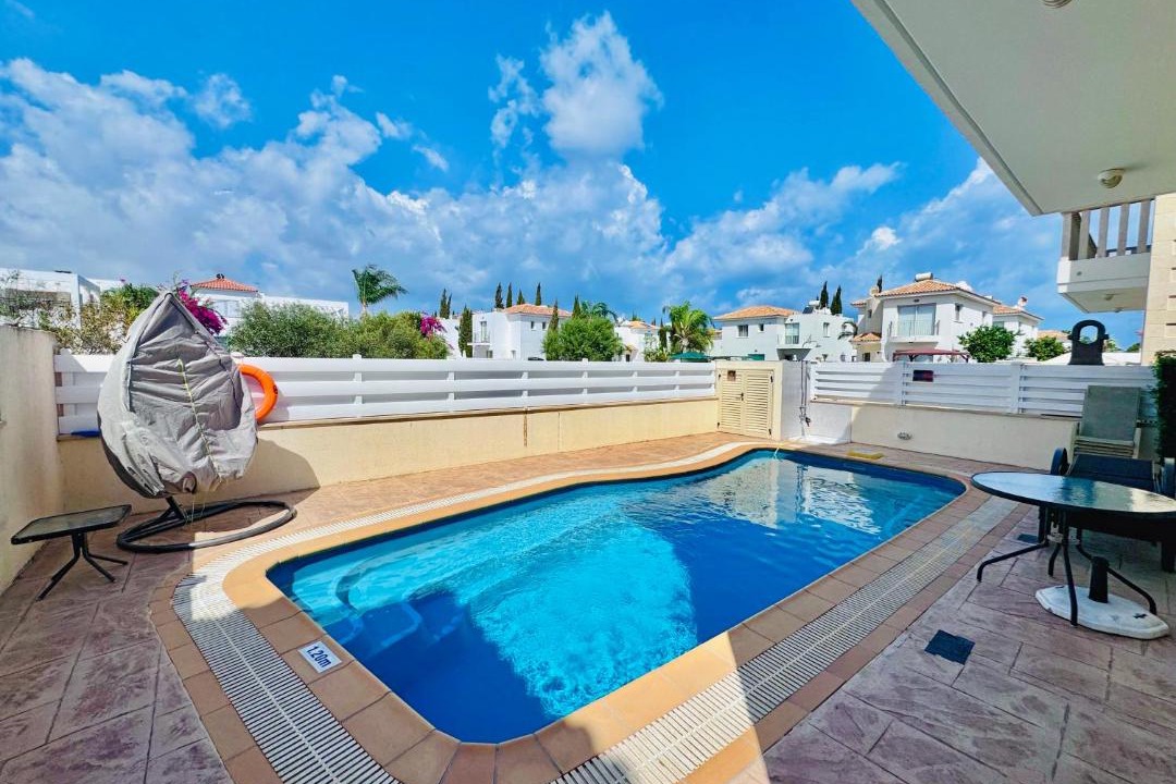 Photo of Patio Balcony in Pernera