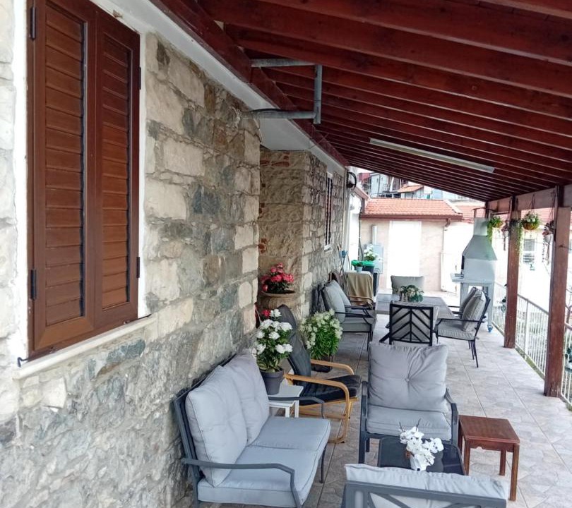 Photo of Patio Balcony in Pelentri