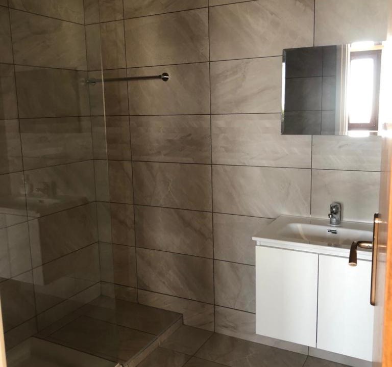 Photo of Bathroom in Koili