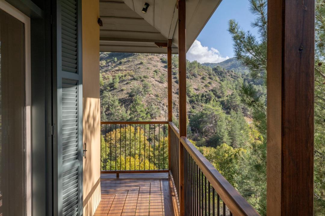 Photo of Patio Balcony in Treis Elies