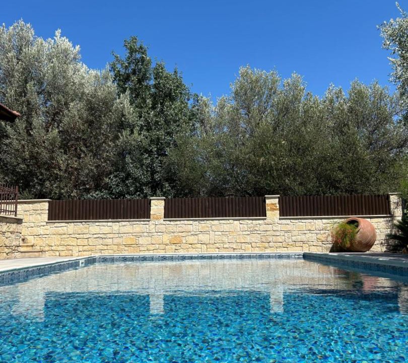 Photo of Outdoor in Miliou