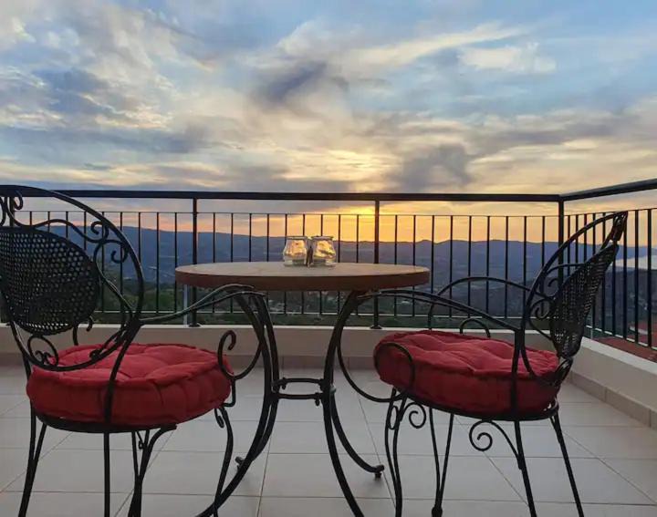 Photo of Patio Balcony in Meladeia
