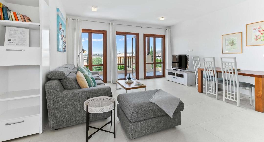 Photo of Livingroom in Aphrodite Hills