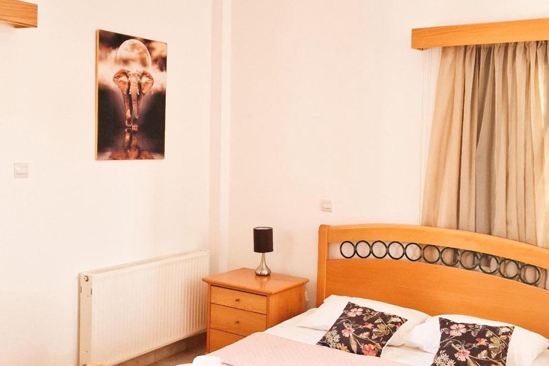 Photo of Bedroom in Peyia Town