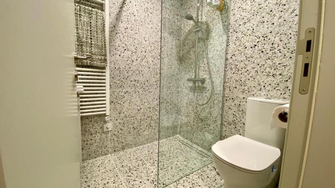 Photo of Bathroom in Zoopigi