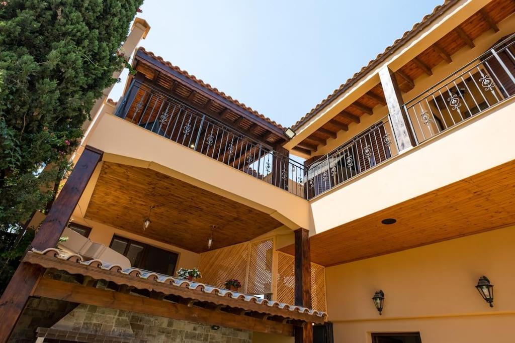 Photo of Patio Balcony in Agia Varvara