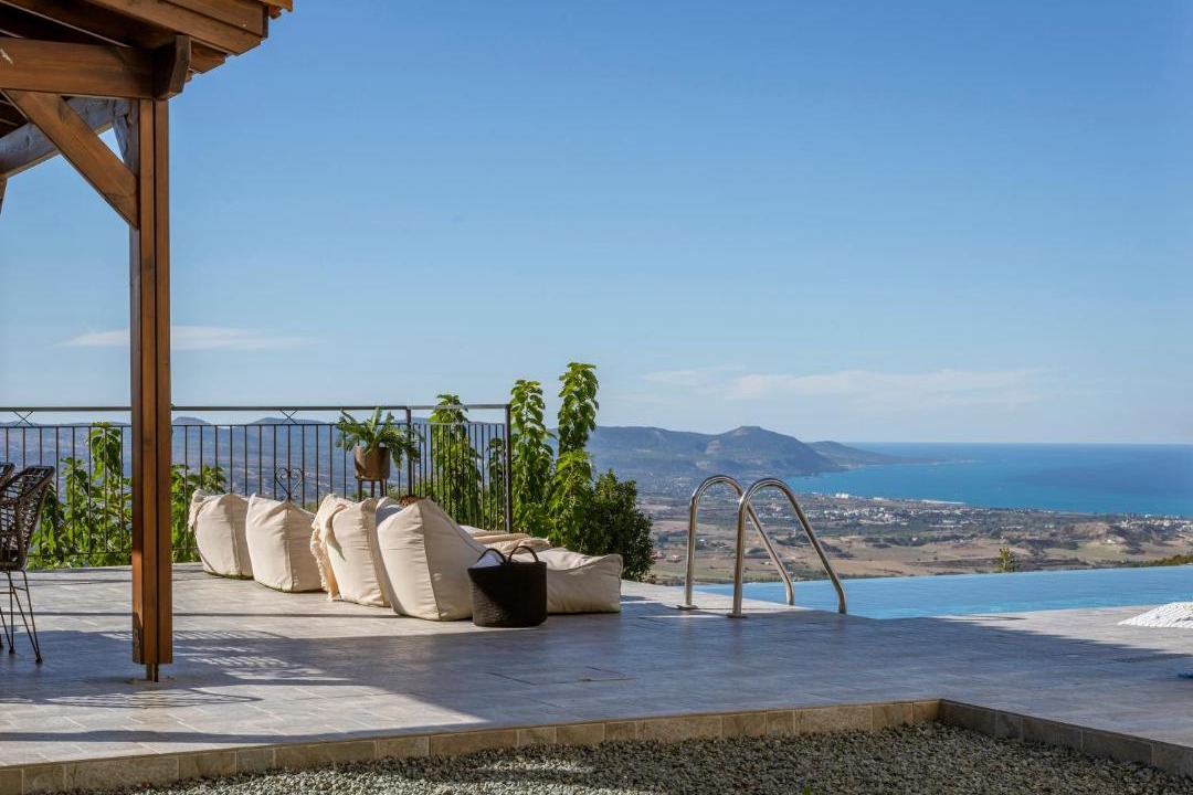 Photo of Patio Balcony in Peristerona