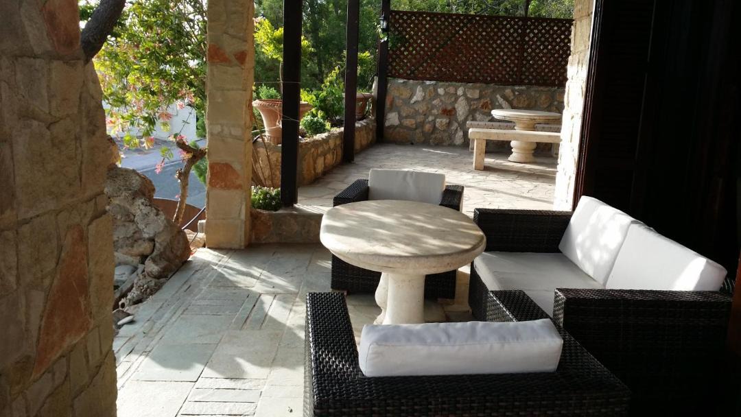 Photo of Patio Balcony in Tala