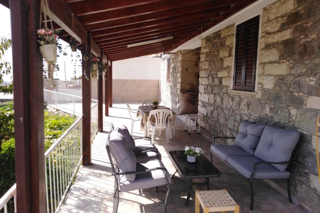Photo of Patio Balcony in Pelentri