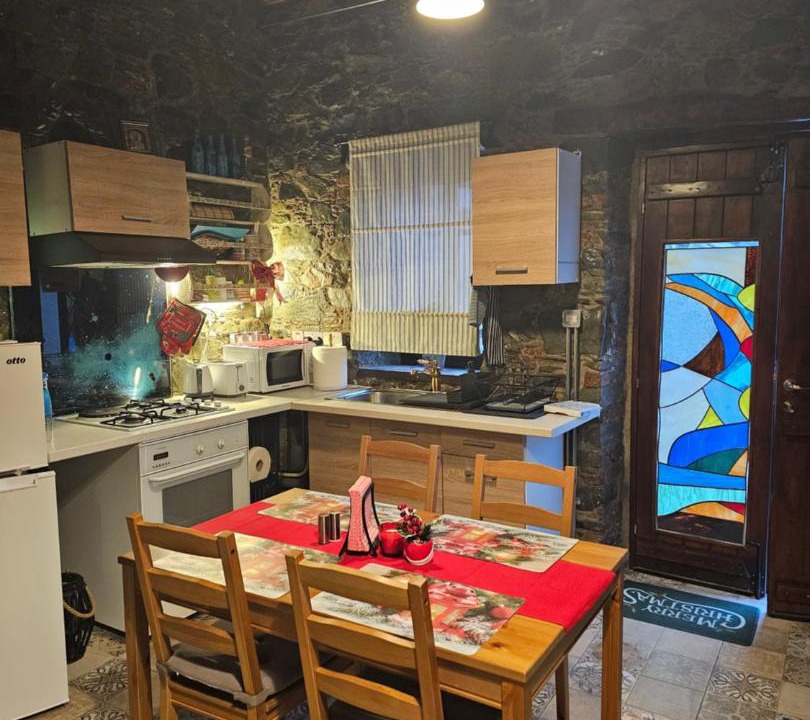 Photo of Kitchen in Arakapas